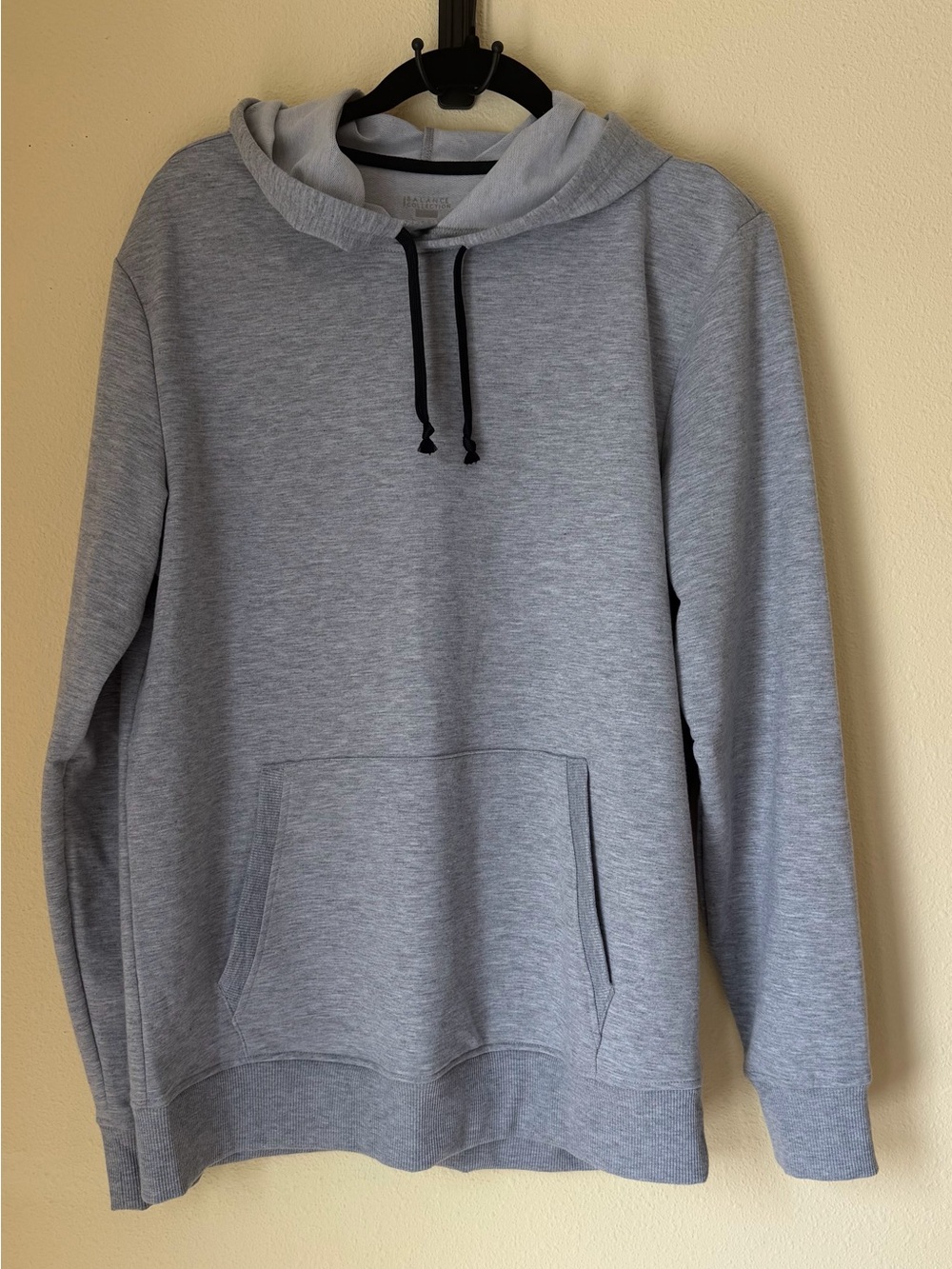 Men's Balance Collection Gray Pullover Hoodie with Front Pocket Size M Very GUC